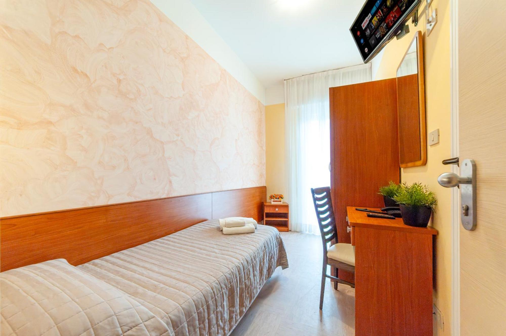 רימיני Hotel Nuovo Belvedere מראה חיצוני תמונה
